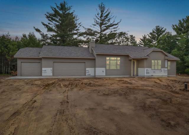 Property at 8894 Voit Ln, Nekoosa, WI 54457, 3 beds, 2.5 baths