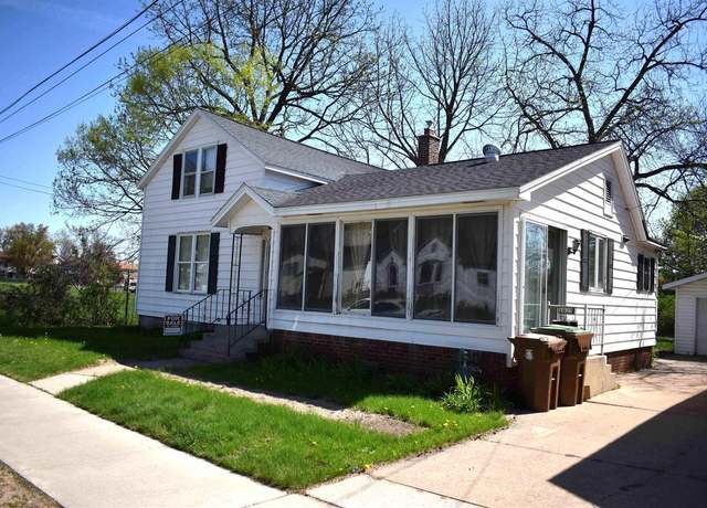 Property at 1023 Prentice St, Stevens Point, WI 54481, 3 beds, 1 bath