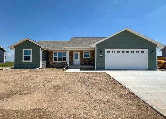 Property at 1108 Bonette Ln, Chilton, WI 53014, 3 beds, 2 baths