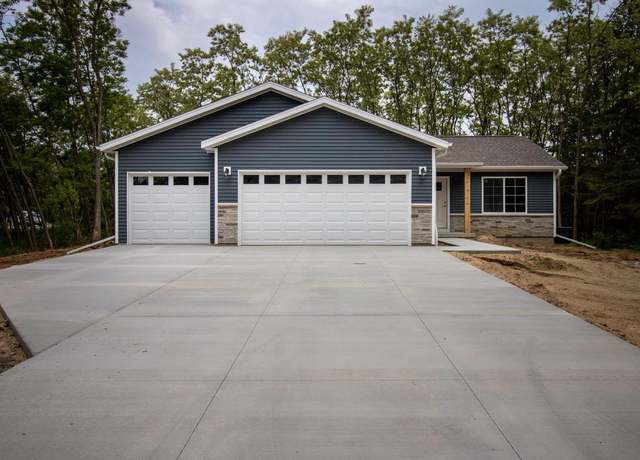 Property at 5566 Golla Rd, Stevens Point, WI 54481, 3 beds, 2 baths