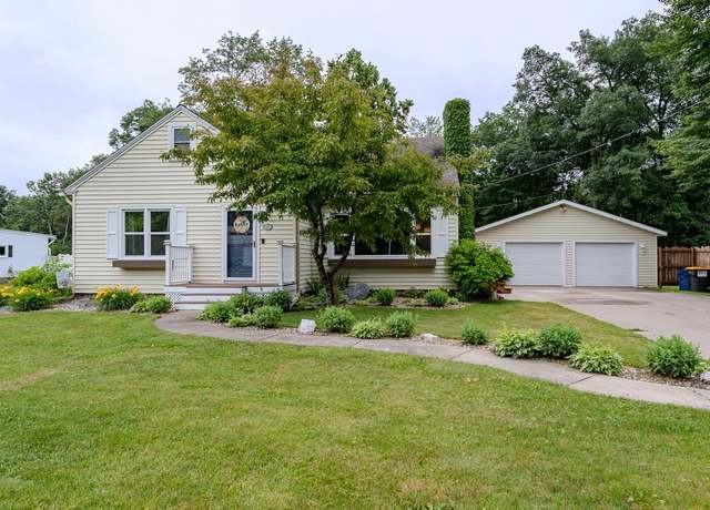 Property at 1119 W Grand Ave, Rothschild, WI 54474, 3 beds, 2 baths