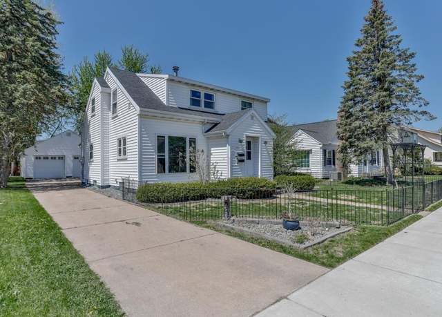 Property at 606 N 4th Ave, Wausau, WI 54401, 4 beds, 2 baths