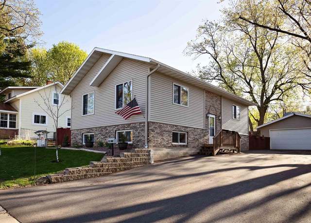 Property at 128 N 9th Ave, Wausau, WI 54401, 2 beds, 1 bath