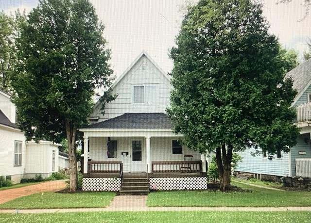 Property at 509 S Vine Ave, Marshfield, WI 54449, 4 beds, 1 bath
