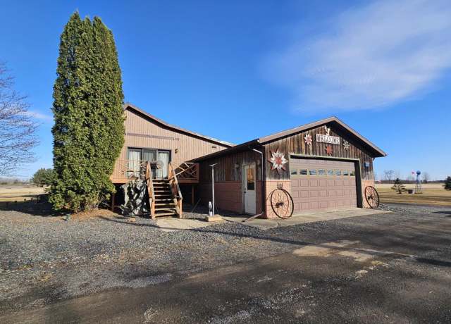 Property at 7815 Klondike Dr, Marshfield, WI 54449, 3 beds, 2 baths