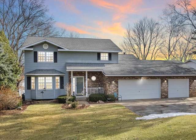 Property at 1925 Second Lake Dr, Junction City, WI 54443, 3 beds, 2.5 baths