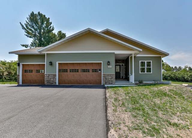 Property at 1003 E 10th St, Merrill, WI 54452, 5 beds, 3.5 baths