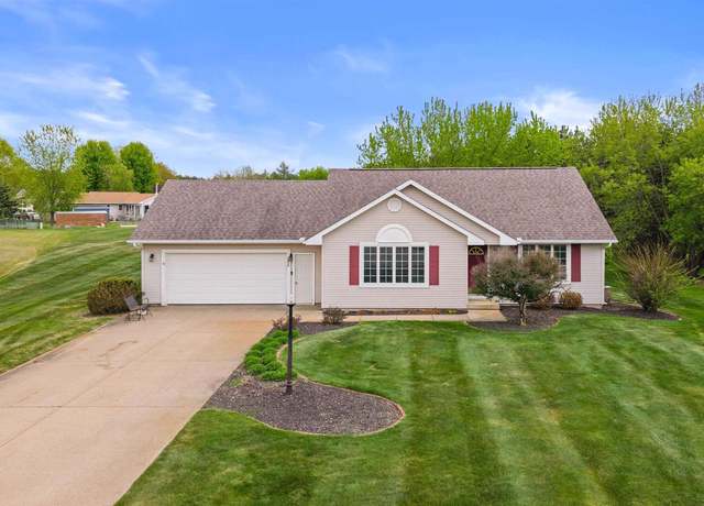 Property at 2830 Brahmstead Cir, Wisconsin Rapids, WI 54494, 3 beds, 2 baths