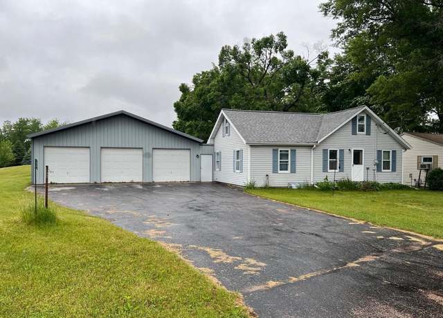 Property at 215530 North Shore Dr, Hatley, WI 54440, 2 beds, 1 bath