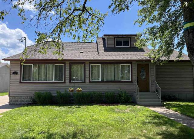 Property at 125 10th St, Nekoosa, WI 54457, 4 beds, 2.5 baths