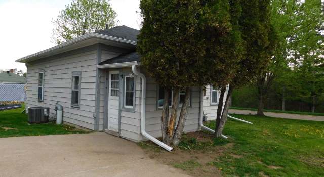 Photo of 1100 Champagne St, Merrill, WI 54452