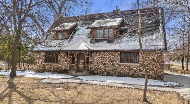 Photo of 51 Park Ridge Dr, Stevens Point, WI 54481