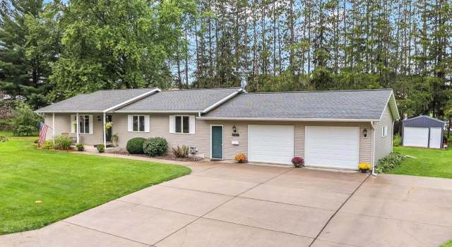 Photo of 205 N Gwinn St, Loyal, WI 54446