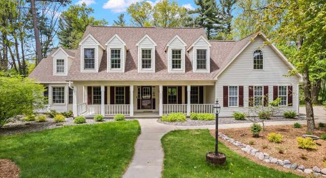 Photo of 3224 Parkwood Dr, Stevens Point, WI 54481