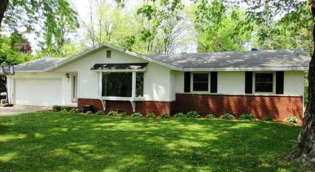 Photo of 24 Maplewood Dr, Stevens Point, WI 54481