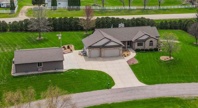 Photo of 7319 Springhelt Dr, Dane, WI 53529