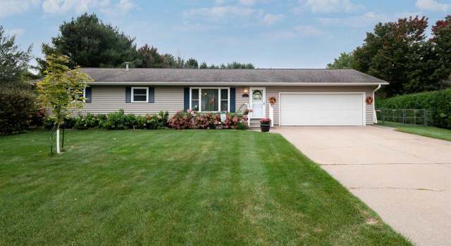 Photo of 1451 Mulberry Dr, Plover, WI 54467