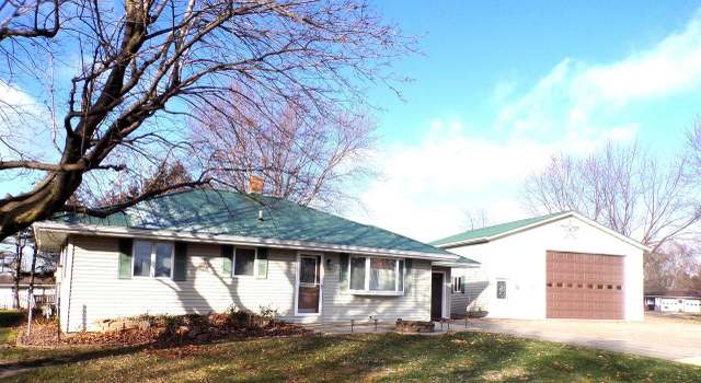 Photo of 319 N West St, Loyal, WI 54446