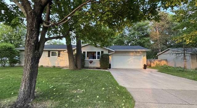 Photo of 802 15th St, Mosinee, WI 54455