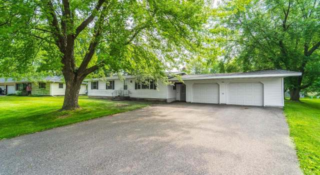 Photo of 204 E Walnut St, Spencer, WI 54479