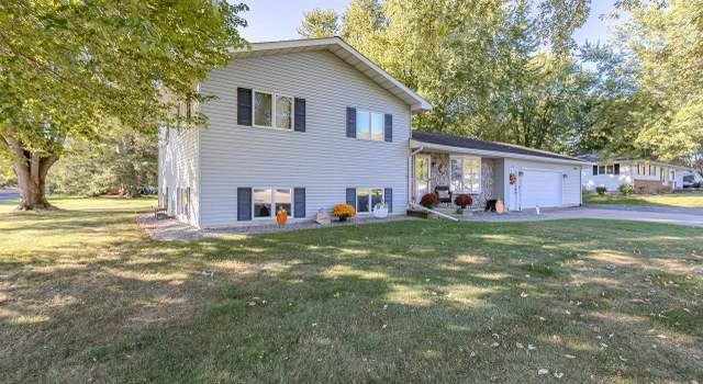 Photo of 301 W Larch St, Abbotsford, WI 54405