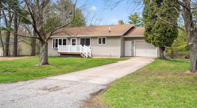 Photo of 574 Cardinal St, Wisconsin Rapids, WI 54494
