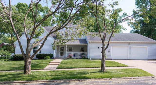Photo of 900 W 4th St, Marshfield, WI 54449