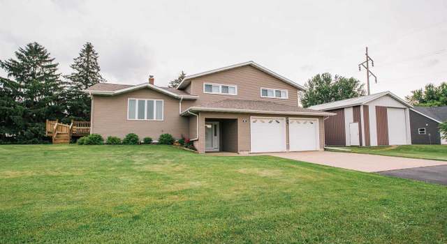 Photo of 403 Bluebird Ln, Loyal, WI 54446