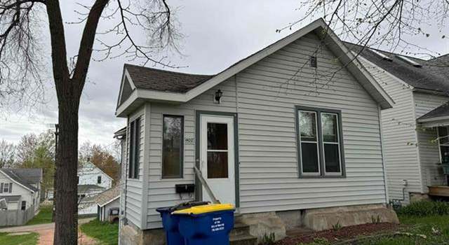Photo of 402 N Genesee St, Merrill, WI 54452