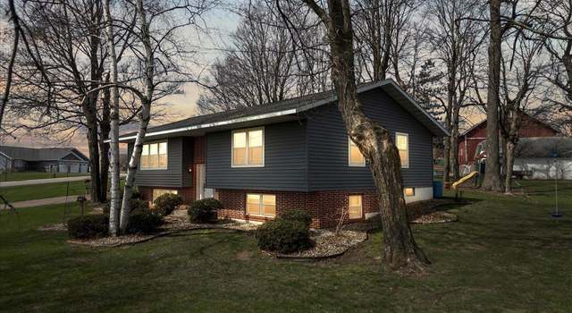Photo of 912 S 3rd Ave, Edgar, WI 54426