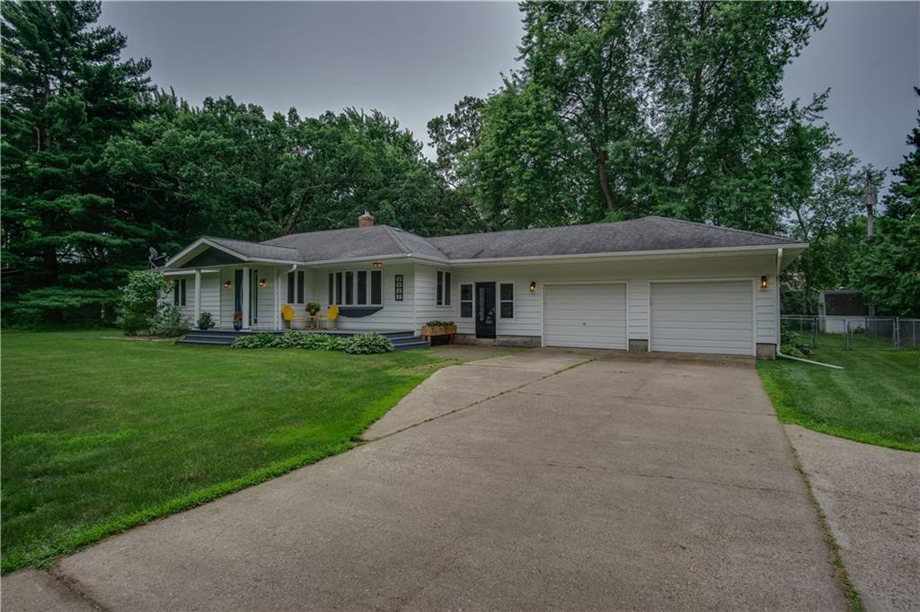 1827 Golf Rd, Eau Claire, WI 54701 | MLS# 1533602 | Redfin