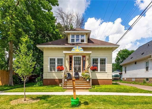Property at 212 William St Unit 1-2, Eau Claire, WI 54703, 4 beds, 2 baths