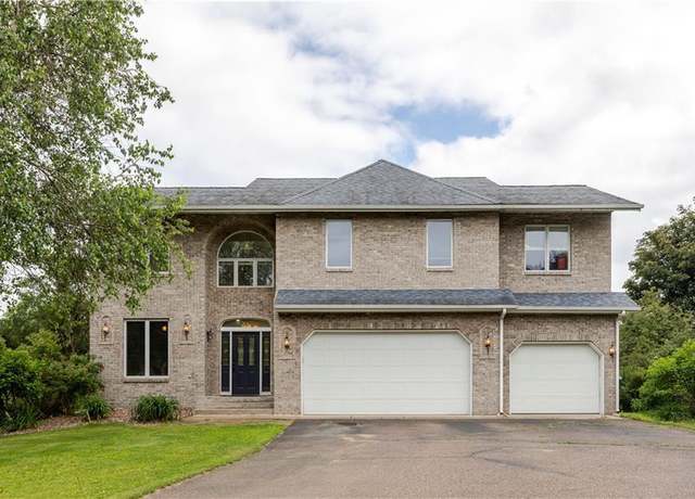 Property at 1546 Grover Rd, Eau Claire, WI 54701, 5 beds, 3.5 baths