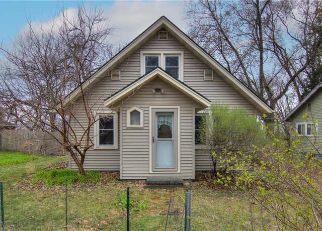 Property at 2511 Somona Pkwy, Eau Claire, WI 54703, 2 beds, 1 bath