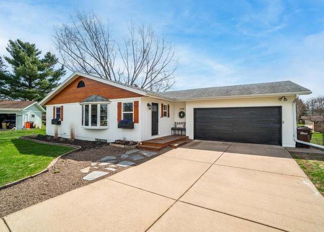Property at 1348 Armstrong Pl, Eau Claire, WI 54701, 4 beds, 2 baths