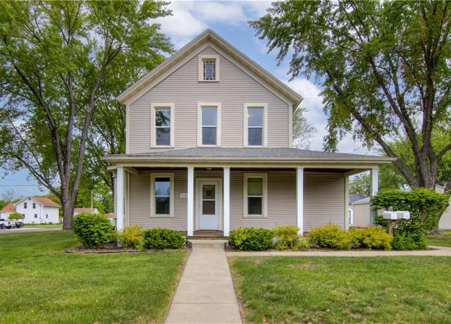 Property at 1006 Water St, Chippewa Falls, WI 54729, 2 beds, 2 baths
