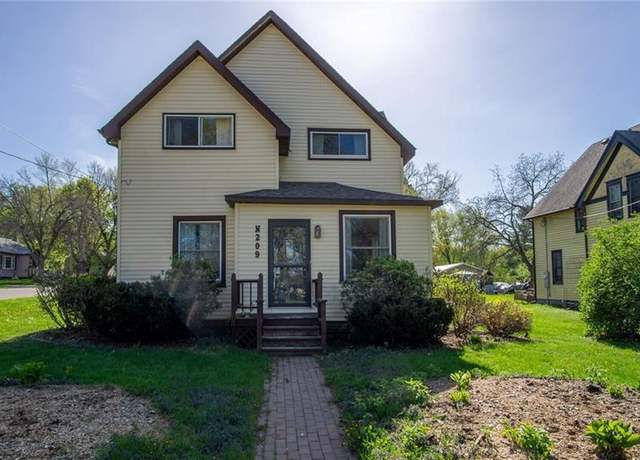 Property at 209 Holly Ave, Elk Mound, WI 54739, 4 beds, 1 bath