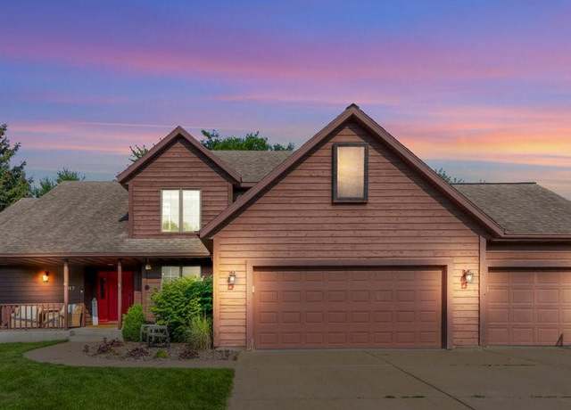 Property at 3917 Birch Crest Ln, Eau Claire, WI 54701, 5 beds, 3.5 baths
