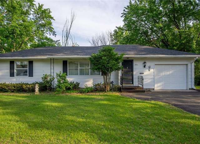 Property at 1521 Rudolph Ct, Eau Claire, WI 54701, 2 beds, 1 bath