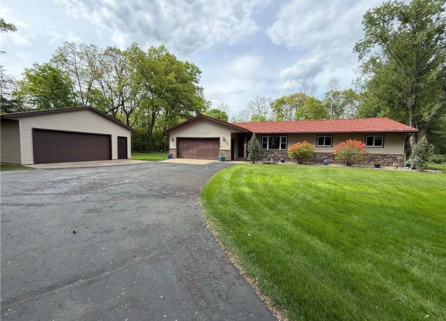 Property at 2808 Hubbard Dr, Eau Claire, WI 54701, 4 beds, 3 baths