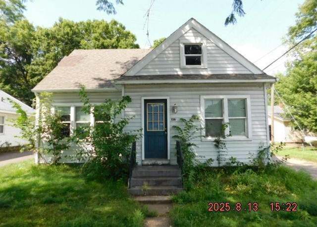 Property at 136 Platt St, Eau Claire, WI 54703, 3 beds, 1.5 baths
