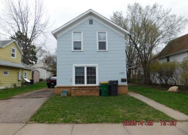 Property at 1507 Main St, Eau Claire, WI 54701, 3 beds, 1 bath
