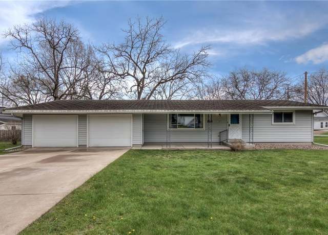 Property at 205 Ohio St, Eau Claire, WI 54703, 2 beds, 1 bath