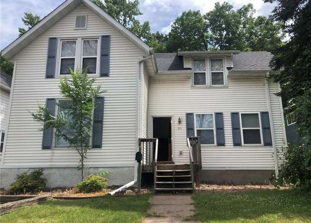 Property at 609 S Dewey St, Eau Claire, WI 54701, 4 beds, 2 baths