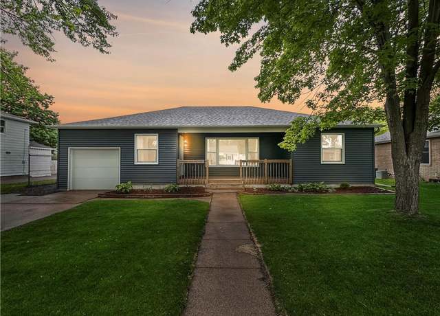 Property at 1708 Rist Ave, Eau Claire, WI 54701, 3 beds, 1 bath