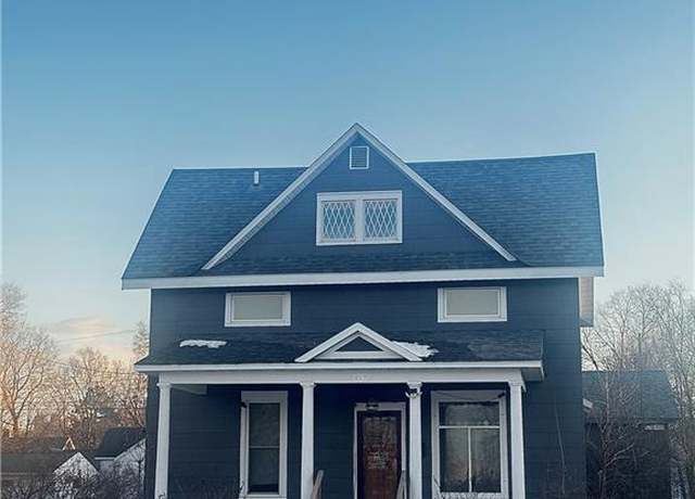 Property at 827 Broadway St, Eau Claire, WI 54703, 3 beds, 2 baths