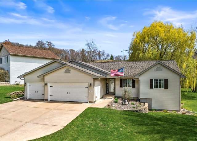 Property at 2221 Jingle Ct, Eau Claire, WI 54703, 4 beds, 3 baths