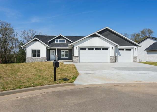 Property at 1122 Craven Ct, Eau Claire, WI 54703, 5 beds, 3 baths