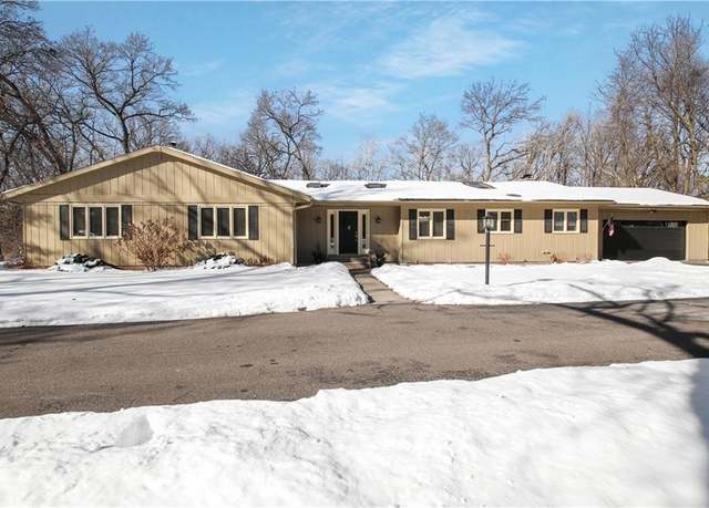 Property at E2510 Kirk Dr, Eau Claire, WI 54701, 4 beds, 2.5 baths