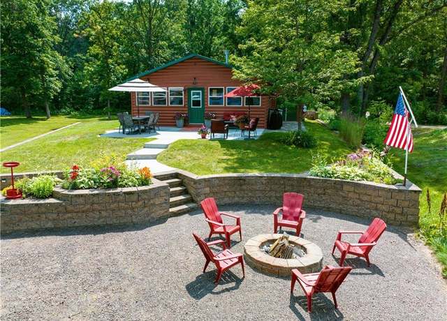 Property at 6595 Blue Heron Bay Dr, Siren, WI 54872, 2 beds, 1 bath